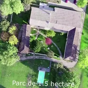 Bed & Breakfast Domaine De Gaia, Piscine, Petanque, Ping Pong, Proche Saint-emilion 