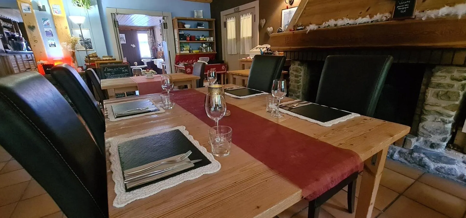 Hotel Et Appart'Hotel Restaurant L'Adray Longefoy